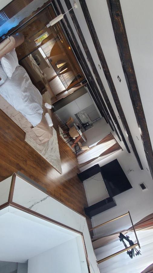 Flux Studios Apart 2 Oradea Εξωτερικό φωτογραφία
